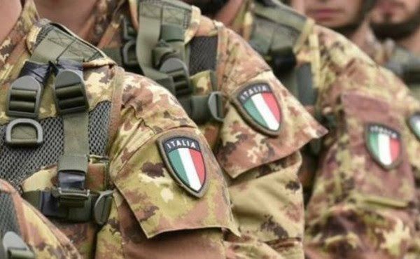 VANNACCI NON SEI IL BENVENUTO!